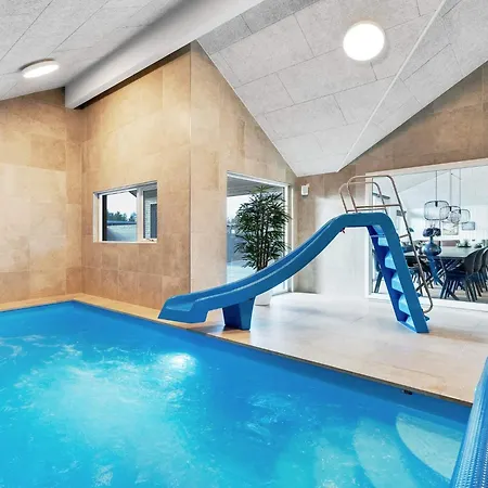Holiday home Xvii *