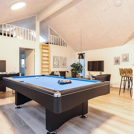 Xvii Holiday home *